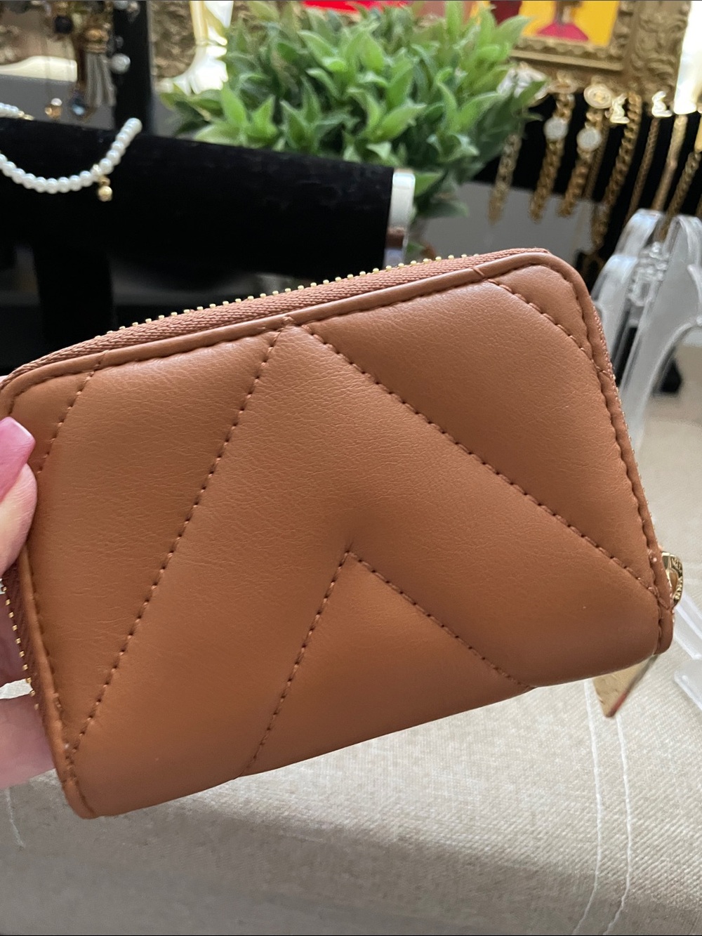 ✨Victoria's Secret Quilted Compact Zipper Wallet ✨NEW - Picture 3 of 5